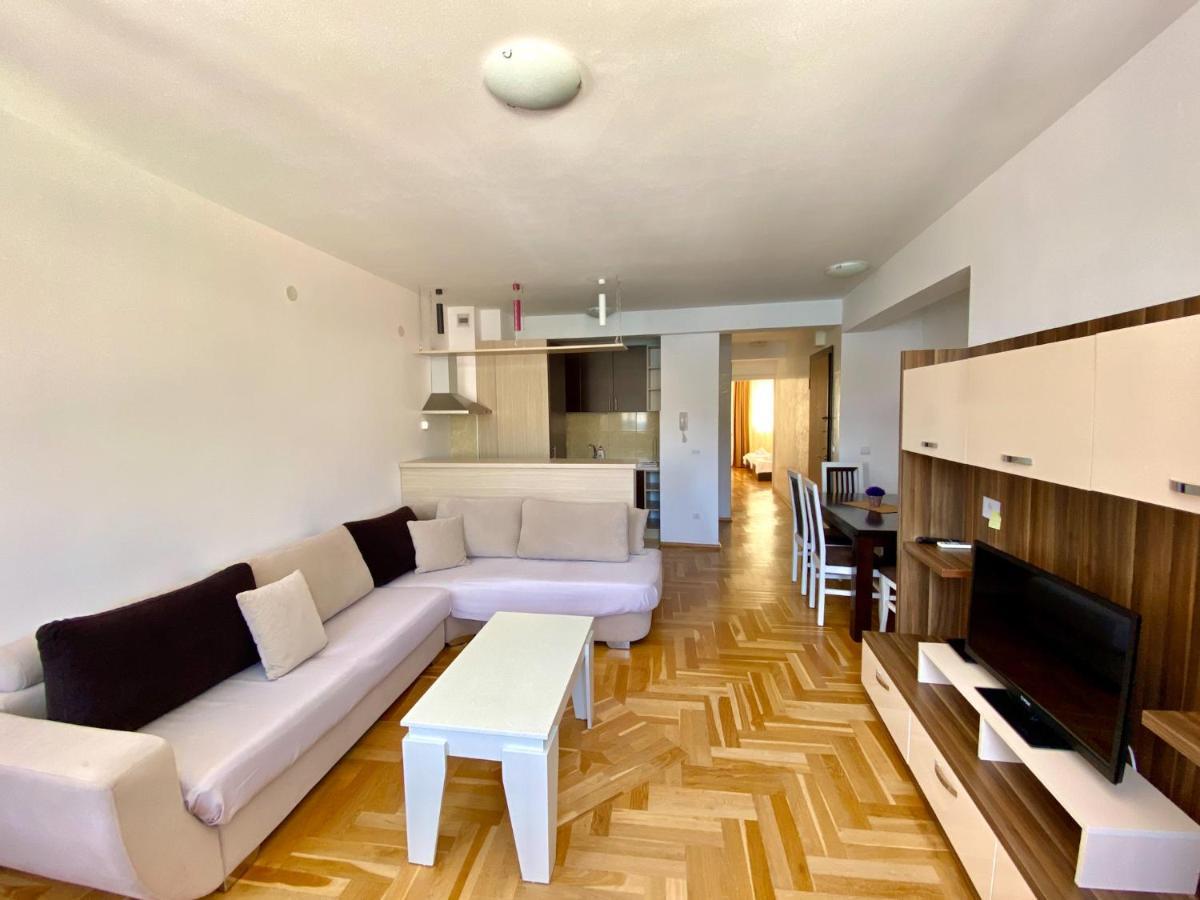 Apartments First Line Petrovac Exterior photo